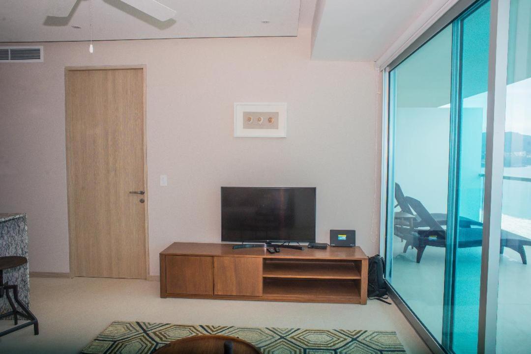 Peninisula Vista Al Mar By Enna Inn Ixtapa Икстапа Екстериор снимка